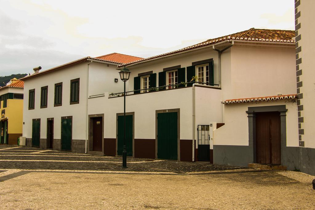 Villa Casas Do Largo Dos Milagres à Machico  Extérieur photo
